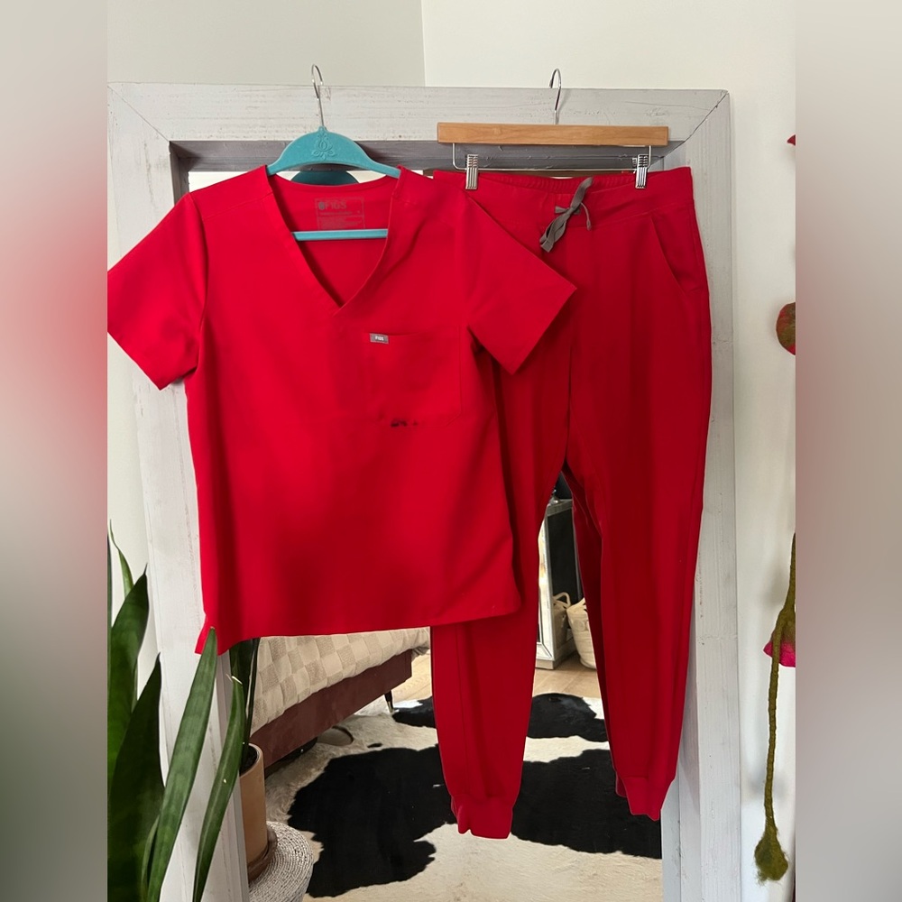 Figs Red Boxy Short Sleeve T-Shirt